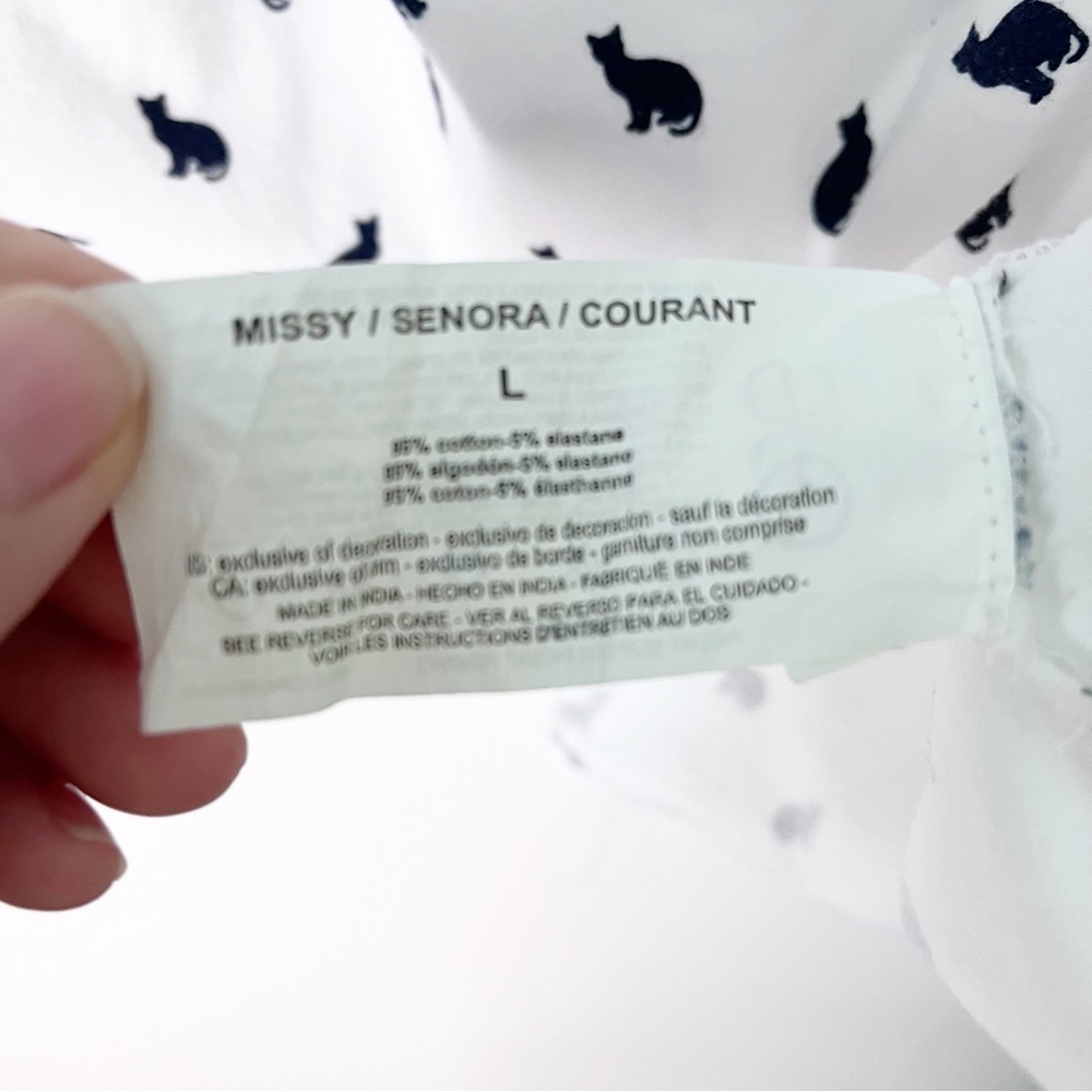 Gloria Vanderbilt Black Cat Polo Shirt - Picture 5 of 7